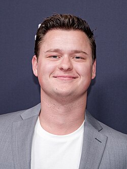 Cooper Tomlinson