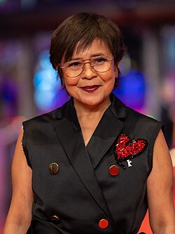 Dolly de Leon