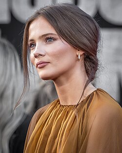Freya Allan