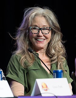 Mary McDonnell